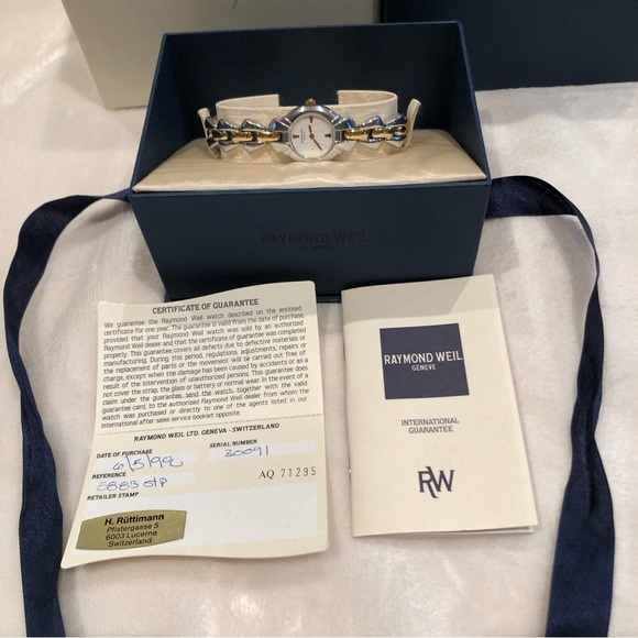 Raymond Weil Geneva Gold and Silver Tone Quartz Bracelet Watch, working - Picture 8 of 10